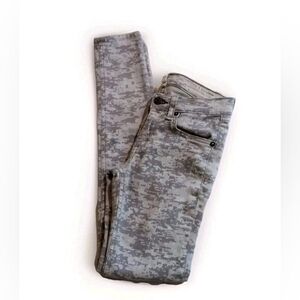 Rag & Bone Low Rise Camo Jeans 2010 The Skinny $185. Stretch. 25